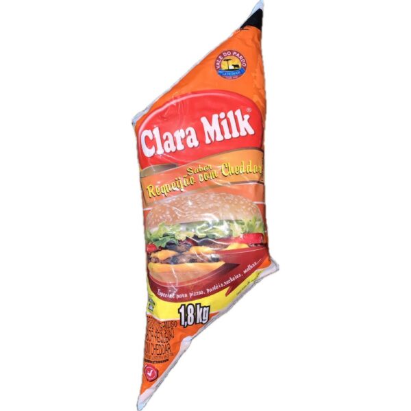Bisnaga Clara Milk Requeijão com Cheddar - 1,8kg